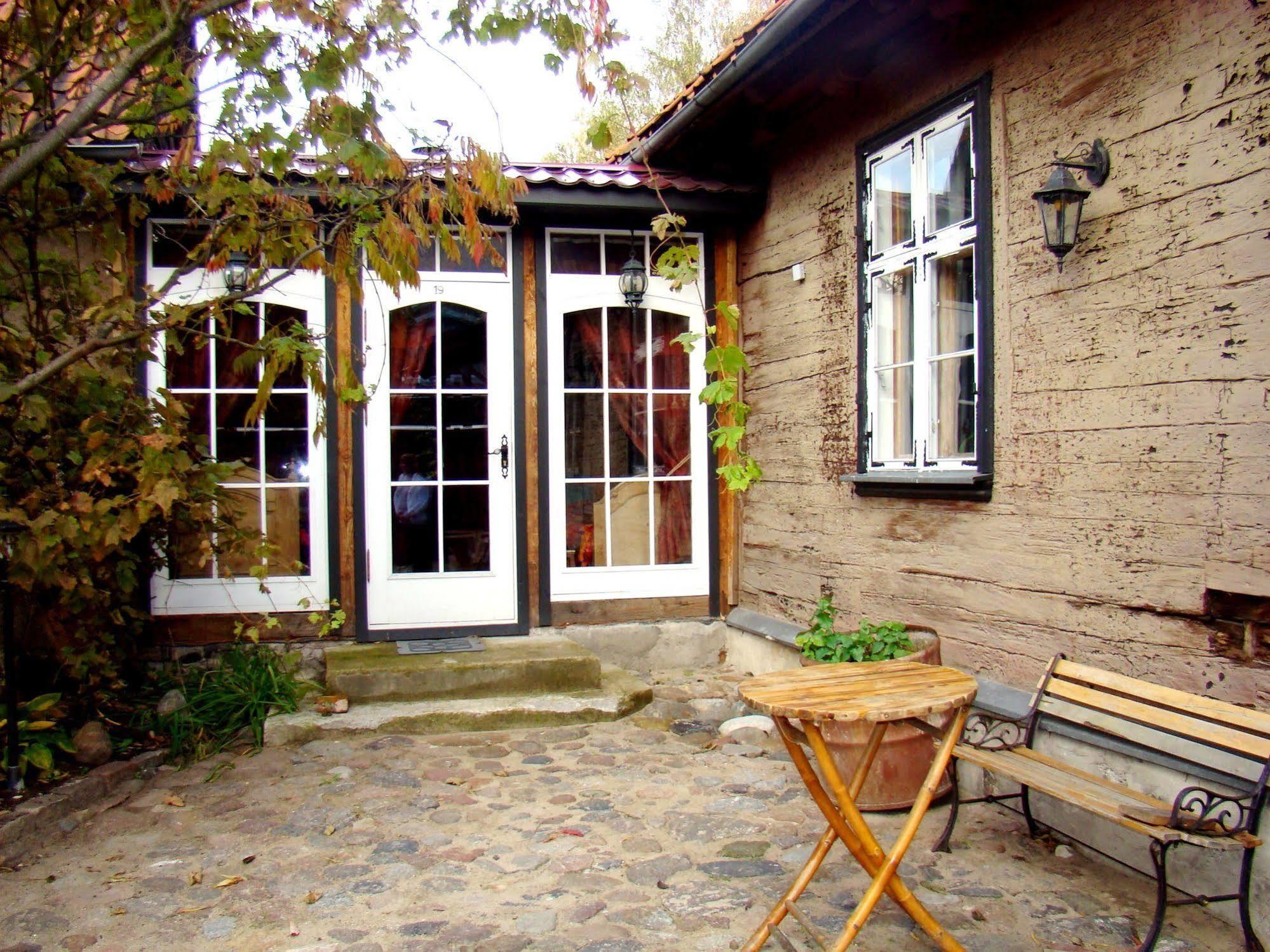Fontaine Valhalla Hotel Liepāja Exteriör bild